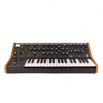 Аналоговые синтезаторы Moog Subsequent 37 MOOG MUSIC 40210